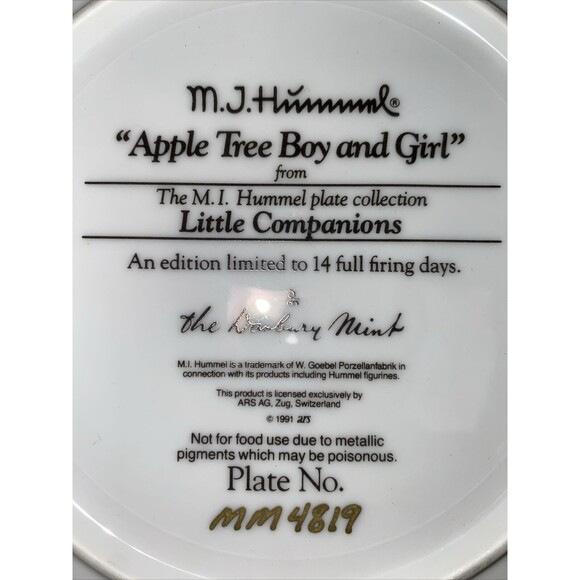 Vintage MJ Hummel Plate "Apple Tree Boy & Girl" 1991 Little Companions 8" Collec - Picture 5 of 5